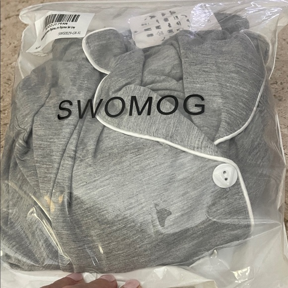 Gray Button-Up shorty Pajama Set - Picture 3 of 3